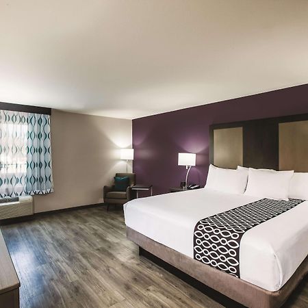 La Quinta By Wyndham Walker - Denham Springs Hotel Exterior photo